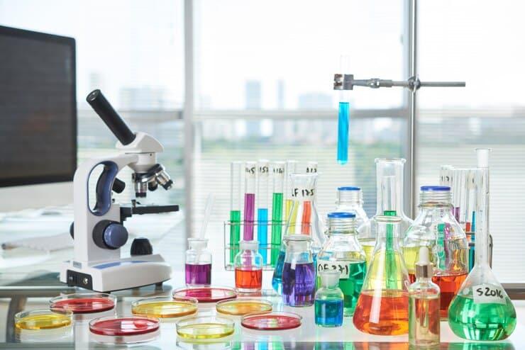 Cromatografia líquida de alto desempenho: entenda sua importância e aplicações na análise química